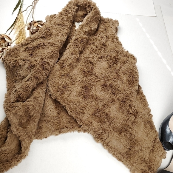 New Dylan Tan Brown plush Poly Fleece sz Xs - Picture 6 of 10